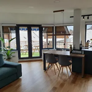 Modern Floor Loft With Balcony Appartement