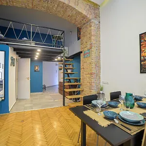 Dazzling Dob Apartment